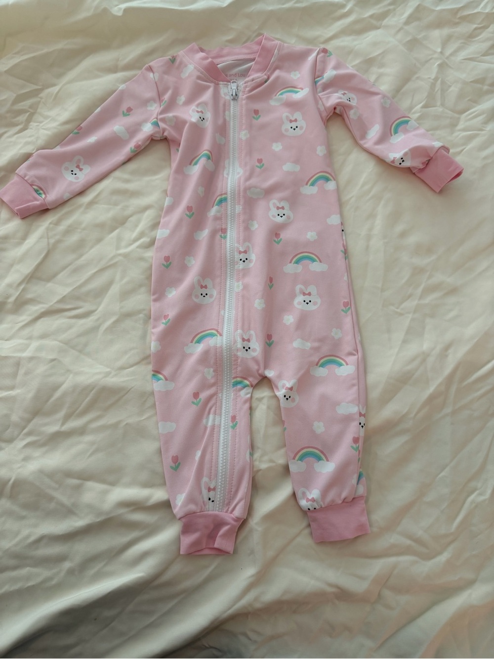 NWOT Cecil and Lou Bunny & Rainbow Zip-Front Sleeper